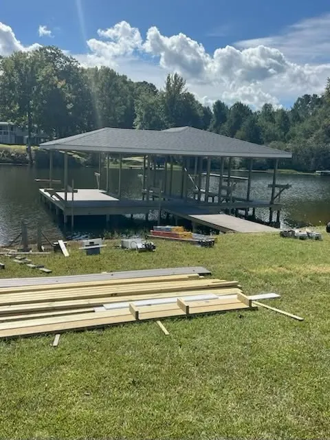 Roof shingles, Lake Gaston