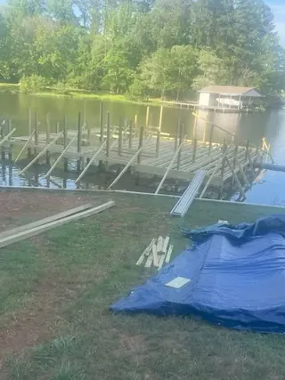 Twin Lakes boathouse, Joyceville