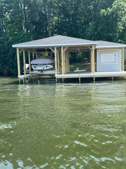 Custom boathouses: Twin Lakes work on Lake Gaston